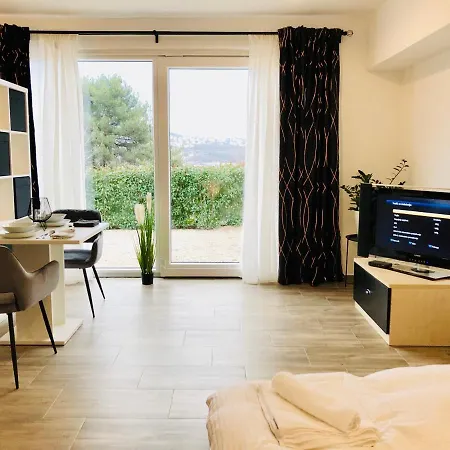 For2 In * Opatija